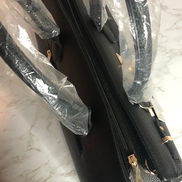 Stylish Classy Hand Bag - Picture 6 of 8